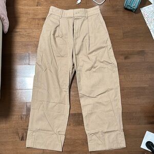 Women’s Tan Pants